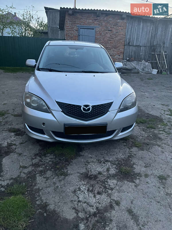 Хетчбек Mazda 3 2004 в Шептицькому