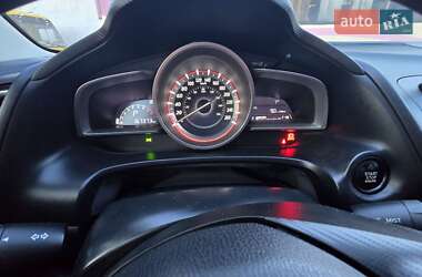 Седан Mazda 3 2014 в Львові