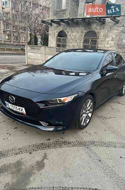 Седан Mazda 3 2019 в Дніпрі