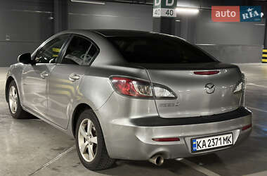 Седан Mazda 3 2013 в Києві