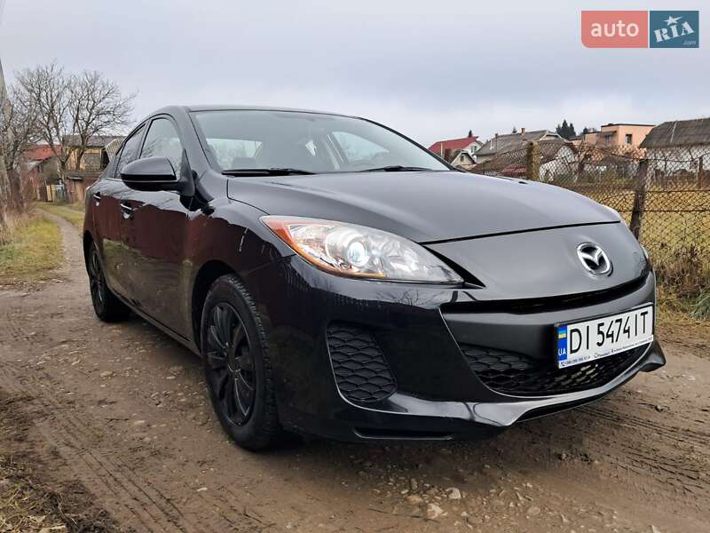 Седан Mazda 3 2011 в 