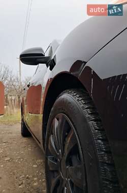 Седан Mazda 3 2011 в 