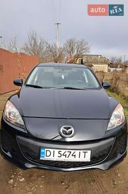 Седан Mazda 3 2011 в 