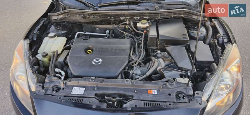 Седан Mazda 3 2011 в Ивано-Франковске