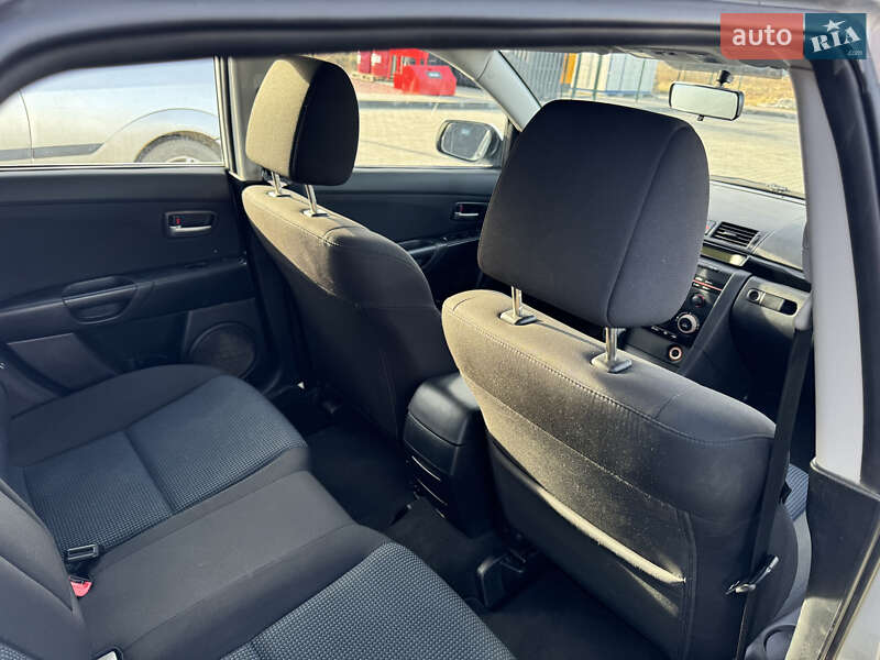 Хэтчбек Mazda 3 2005 в Жидачове