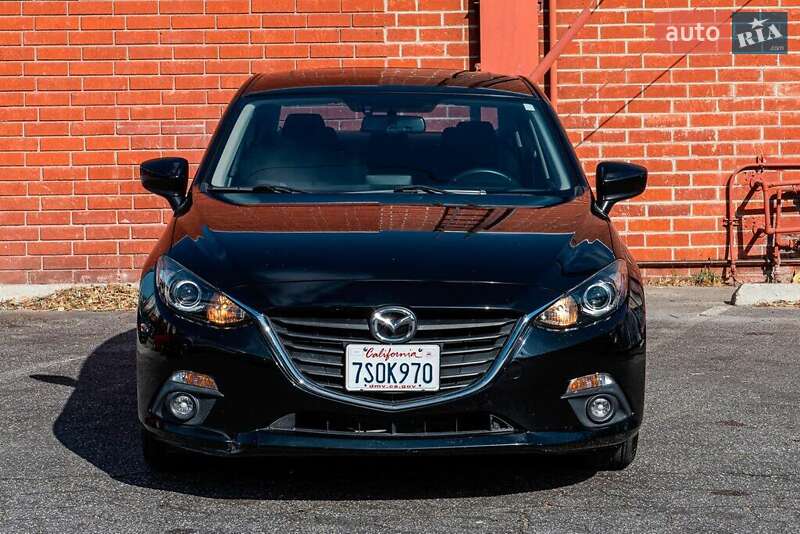Седан Mazda 3 2016 в Львове