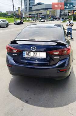 Седан Mazda 3 2016 в 