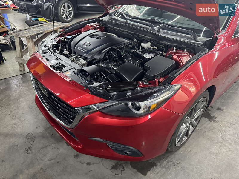 Хэтчбек Mazda 3 2018 в Львове фото 4 Хэтчбек Mazda 3 2018 в Львове