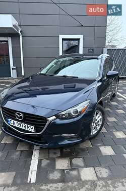 Седан Mazda 3 2017 в Черкасах