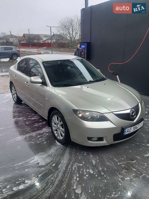 Седан Mazda 3 2007 в 