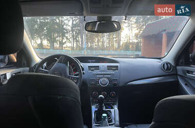 Седан Mazda 3 2011 в Сарнах