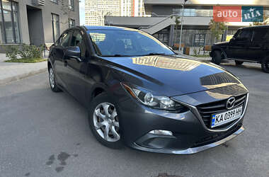 Седан Mazda 3 2015 в Києві