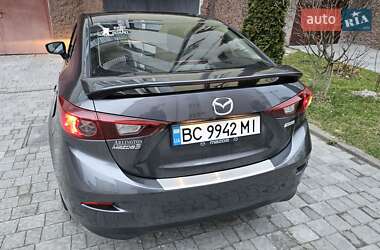 Седан Mazda 3 2016 в Львове