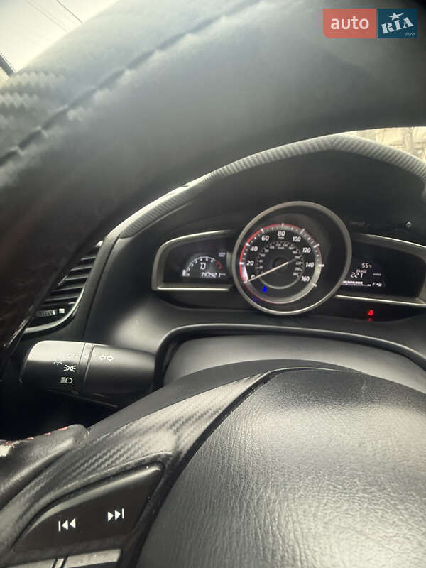 Седан Mazda 3 2013 в Одессе