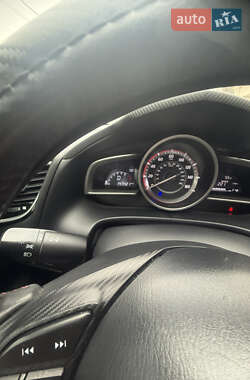 Седан Mazda 3 2013 в 
