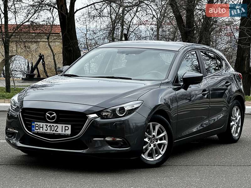 Хэтчбек Mazda 3 2016 в Одессе