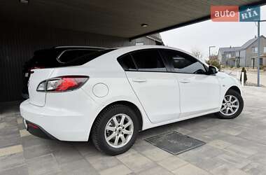 Седан Mazda 3 2011 в Броварах