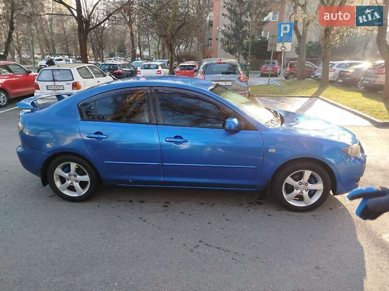 Седан Mazda 3 2005 в Одессе