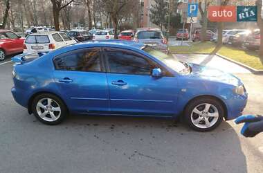 Седан Mazda 3 2005 в 