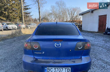 Седан Mazda 3 2004 в Жовкві