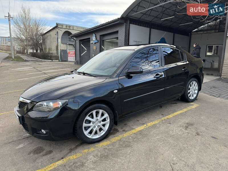 Седан Mazda 3 2008 в Южноукраинске