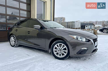 Седан Mazda 3 2015 в Черкасах