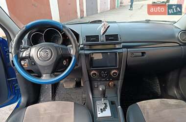 Седан Mazda 3 2005 в Овідіополі