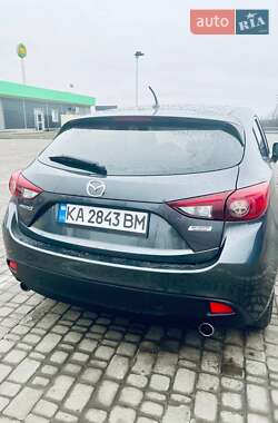 Хэтчбек Mazda 3 2015 в 