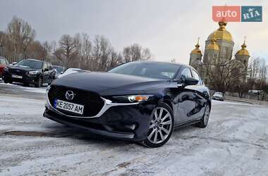 Седан Mazda 3 2018 в Дніпрі