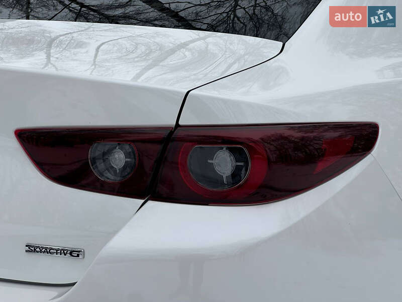 Седан Mazda 3 2022 в Сумах