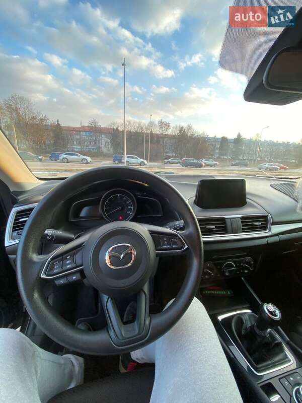 Хэтчбек Mazda 3 2018 в Львове