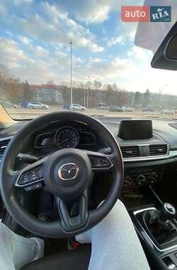 Хэтчбек Mazda 3 2018 в 