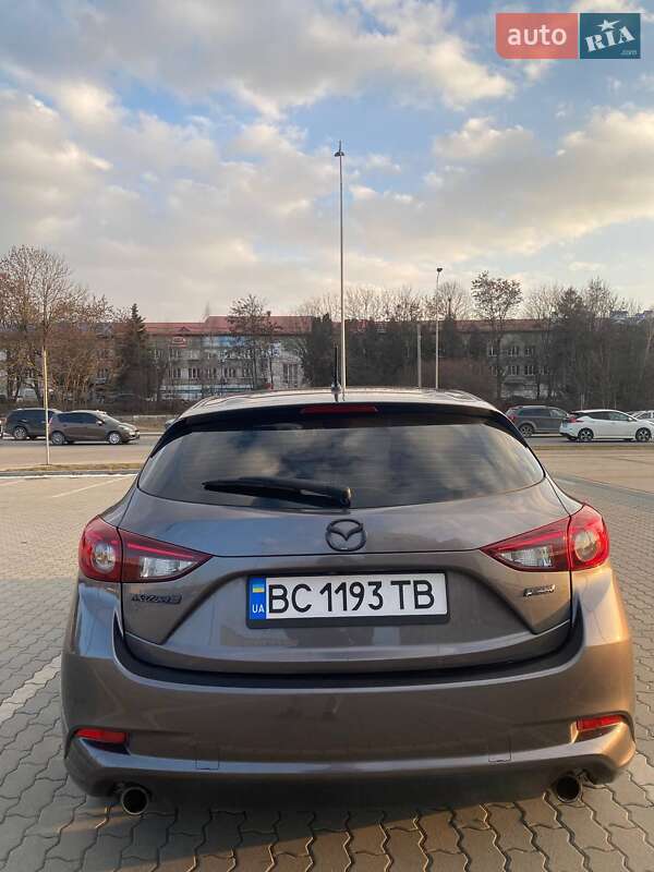 Хэтчбек Mazda 3 2018 в Львове
