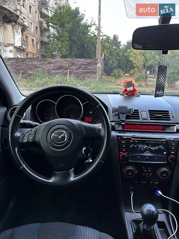 Хэтчбек Mazda 3 2004 в Кривом Роге