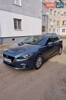 Седан Mazda 3 2014 в Самборе