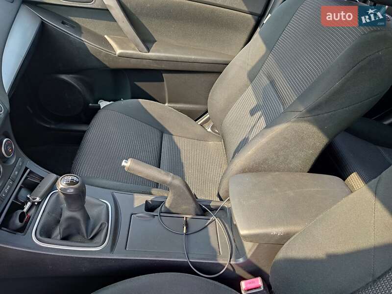 Хэтчбек Mazda 3 2012 в Ратным фото 12 Хэтчбек Mazda 3 2012 в Ратным