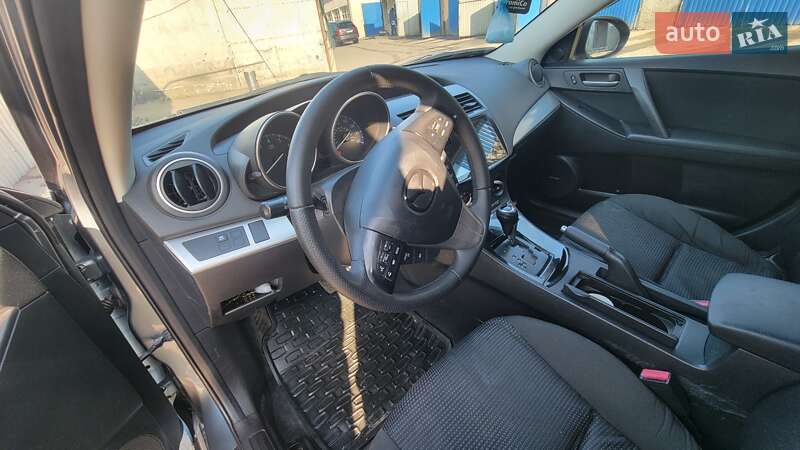 Седан Mazda 3 2011 в Одессе