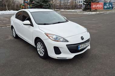 Седан Mazda 3 2012 в 