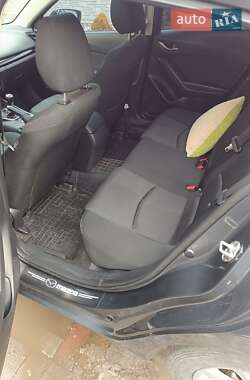Хэтчбек Mazda 3 2016 в 