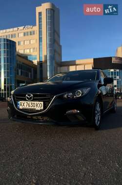 Хэтчбек Mazda 3 2016 в 