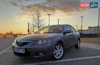 Седан Mazda 3 2007 в Мукачево