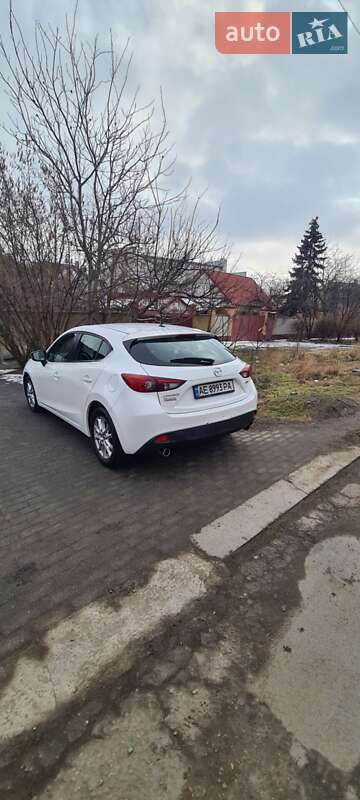 Хетчбек Mazda 3 2016 в Дніпрі
