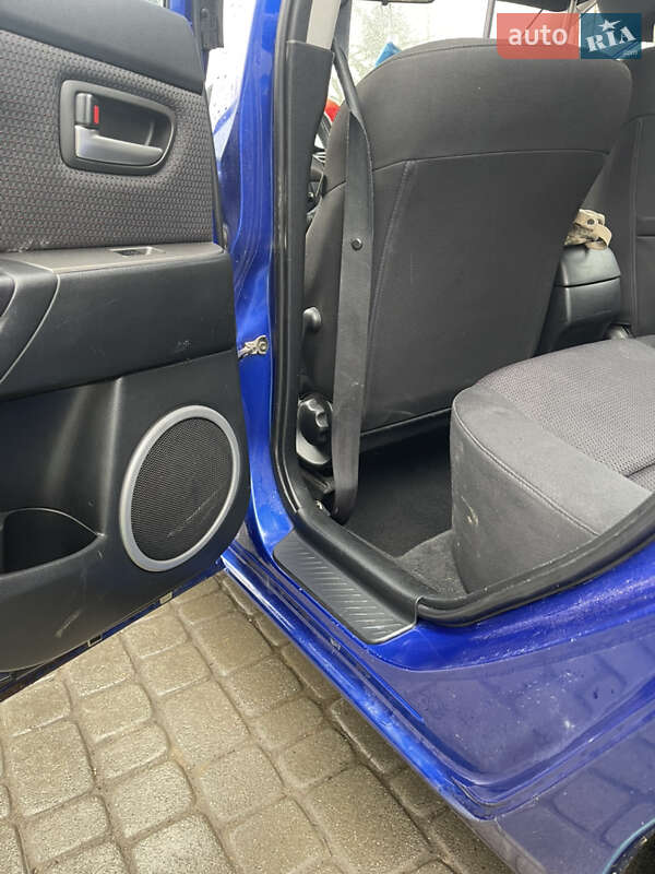 Хэтчбек Mazda 3 2006 в Ивано-Франковске