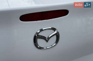 Седан Mazda 3 2004 в 