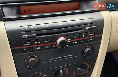Седан Mazda 3 2004 в 