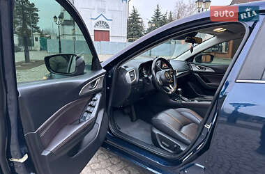 Седан Mazda 3 2016 в 