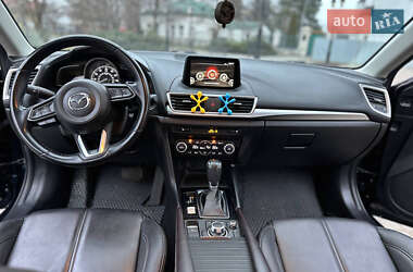 Седан Mazda 3 2016 в 