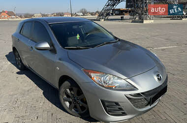 Хэтчбек Mazda 3 2010 в 
