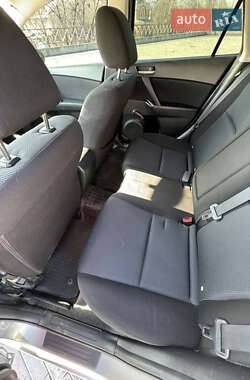 Хэтчбек Mazda 3 2010 в 