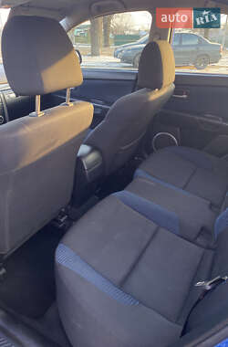 Седан Mazda 3 2005 в 